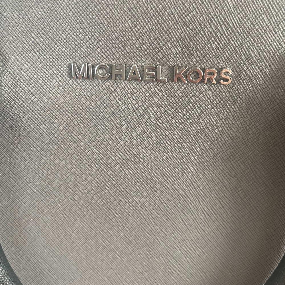 Michael Kors - Picture 9 of 9